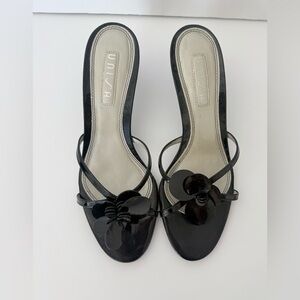 Unisa Elegant Black Heels with Floral Design